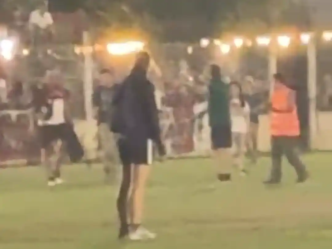 Delante de todos, un representante de Paraná agredió a uno de Mitre.