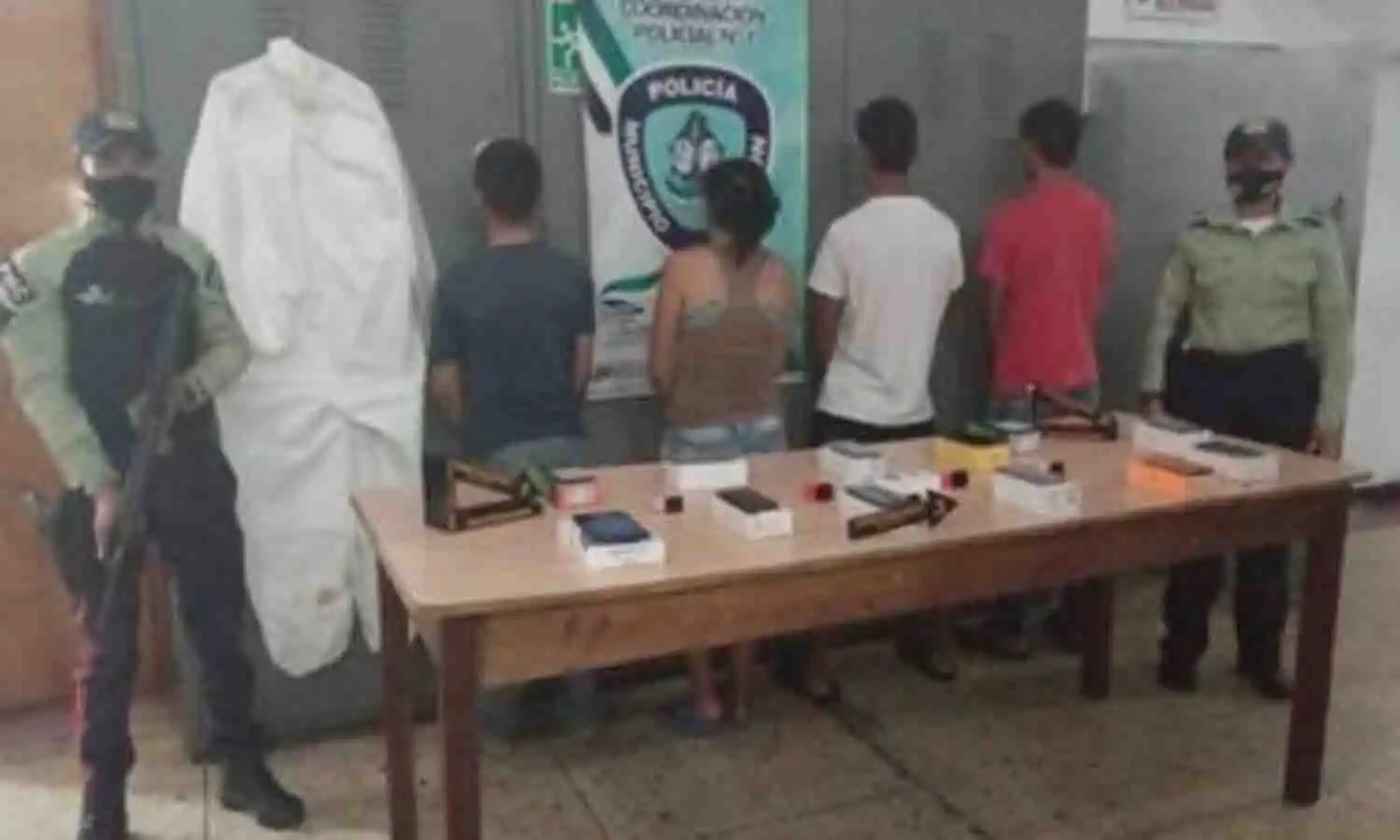 USABAN TRAJES ANTICOVID: Desmantelan banda de atracadores en el Zulia