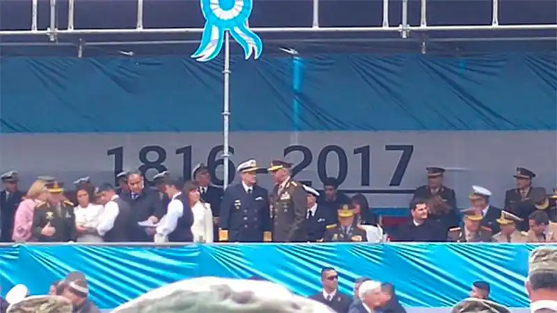 El Gobierno tuvo que dar la cara y explicar la “metida de pata histórica”