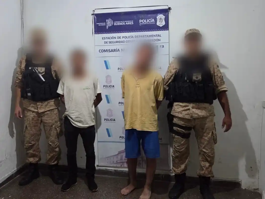 La pelea inició cuando un "trapito" acusó a otro de robar sus pertenencias.