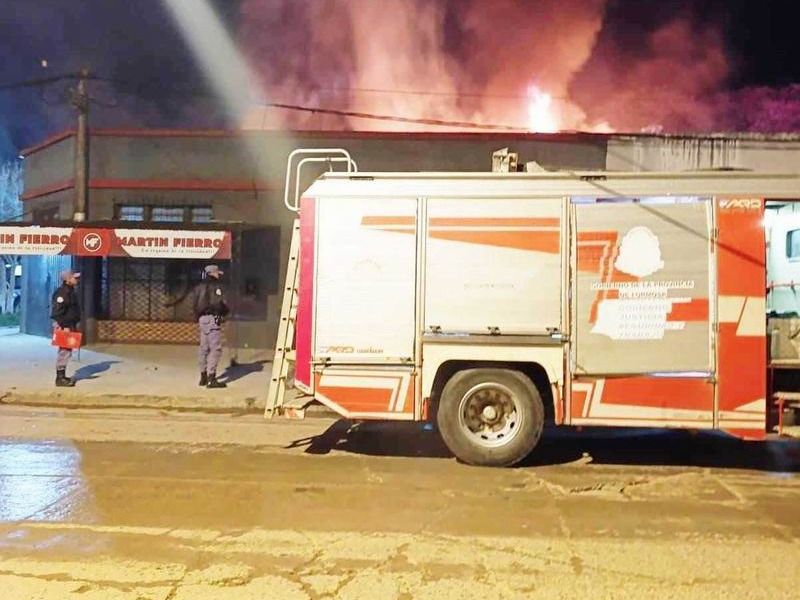 Delincuente prendió fuego un
comercio para borrar huellas del robo