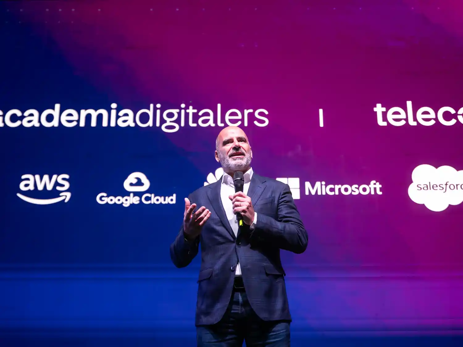 Roberto Nobile, CEO de Telecom.