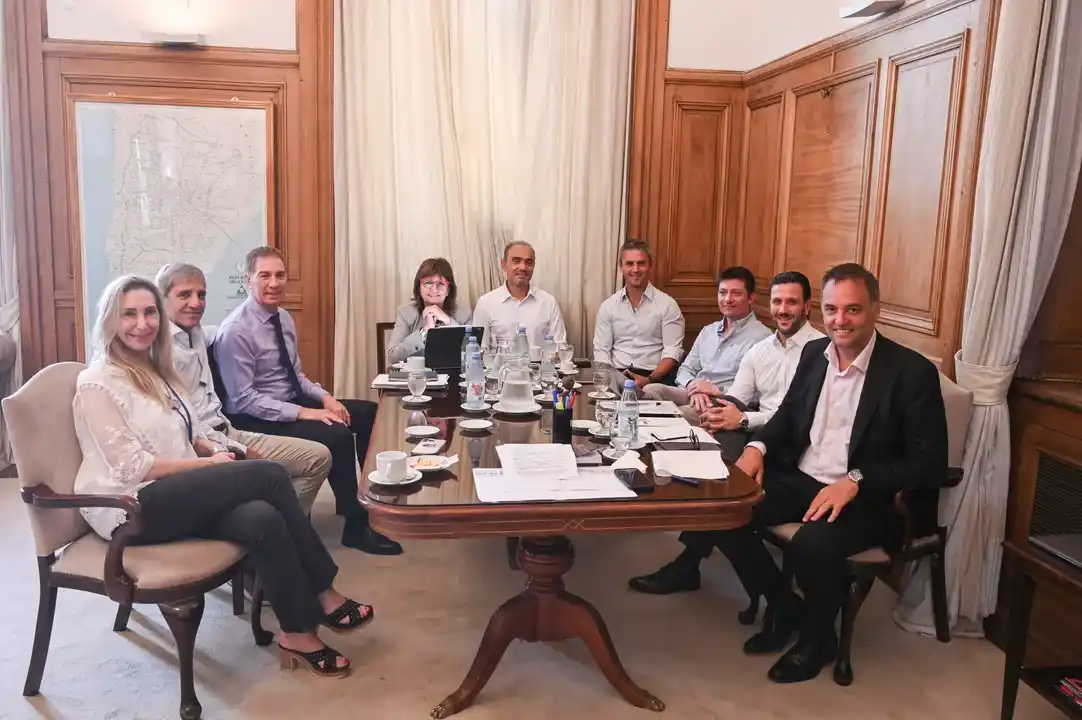 La mesa política se reúne en Casa Rosada.