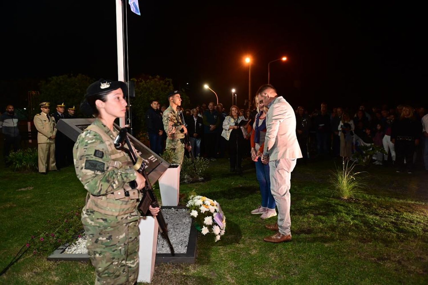 "Los argentinos estamos en deuda con los Héroes de Malvinas", sostuvo el intendente Davico