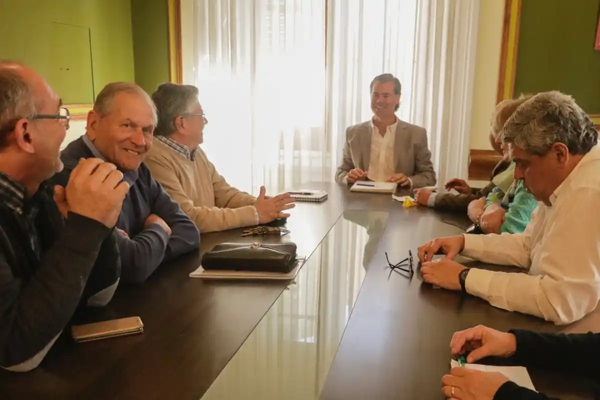 El intendente Piaggio recibió a la Asamblea Ciudadana Ambiental