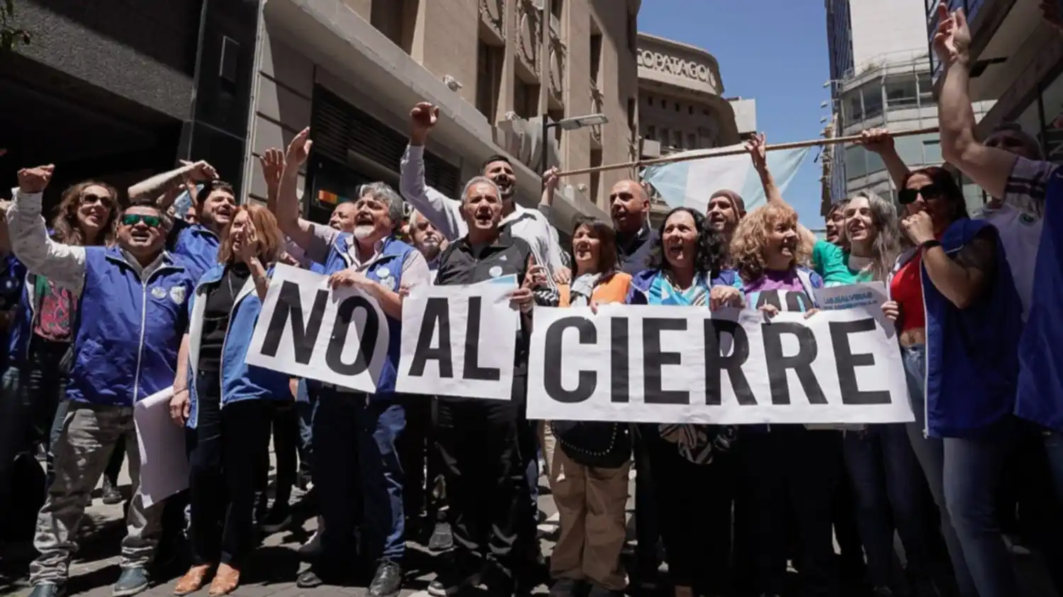 Empleados del Banco Central se oponen al cierre