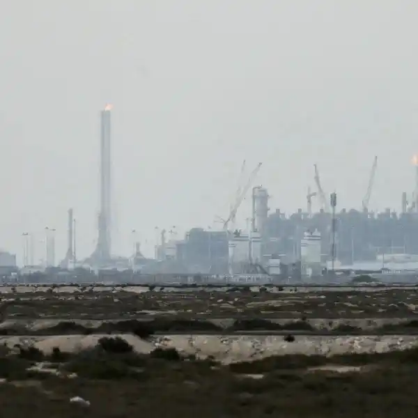 Escalada de tensión en Medio Oriente pone en riesgo el suministro global de gas y sacude los mercados