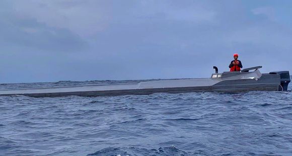 Incautan megasubmarino del narcotráfico en Colombia: CON CARGAMENTO DE 3 TONELADAS DE DROGA (+ Fotos)