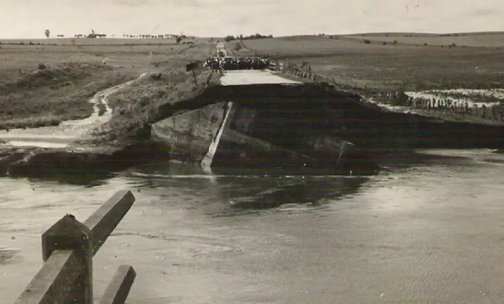 A 60 años: el derrumbe del puente de La Virgen y un impactante descarrilamiento marcaron una jornada histórica