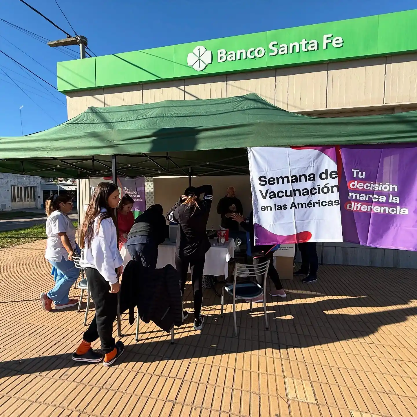 Buena cantidad de vecinos se sumaron a la jornada de vacunación.