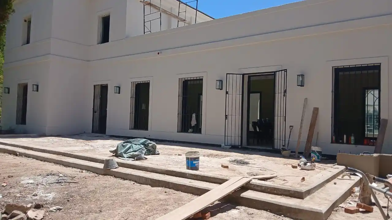 Avanzan las obras en Gándara con mejoras en accesos, infraestructura y espacios comunitarios