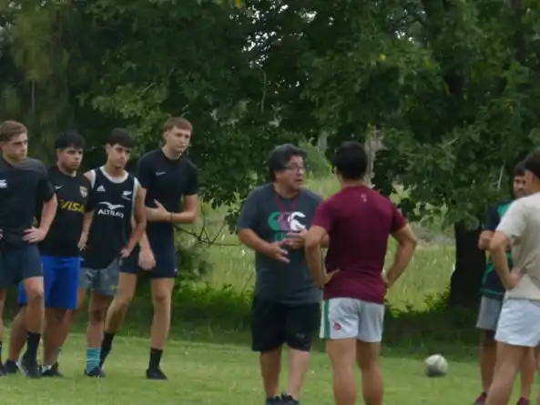 Los juveniles del CRAR ya trabajan en su pretemporada de cara al inicio del Dos Orillas.Foto:Todo a Pulmón
