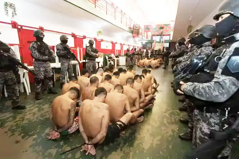 El Gobierno convocó a un Comité de Crisis  y pedirá apoyo a las Fuerzas Armadas