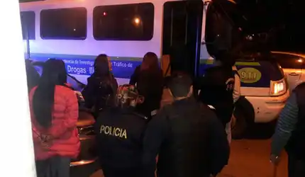 Detienen a una banda de travestis que vendía droga en Mar del Plata