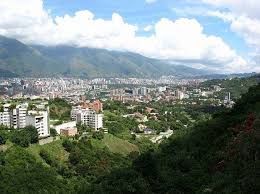 ¡ABRIGADITOS! El frío hizo a los venezolanos desempolvar los  suéteres y las bufandas