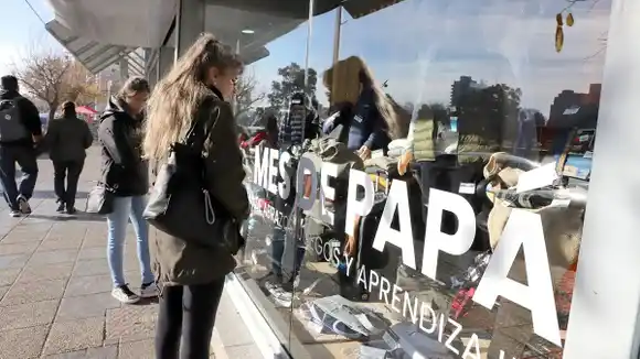 Día del Padre: después del desplome del año pasado, ahora las ventas cayeron otro 1,7%