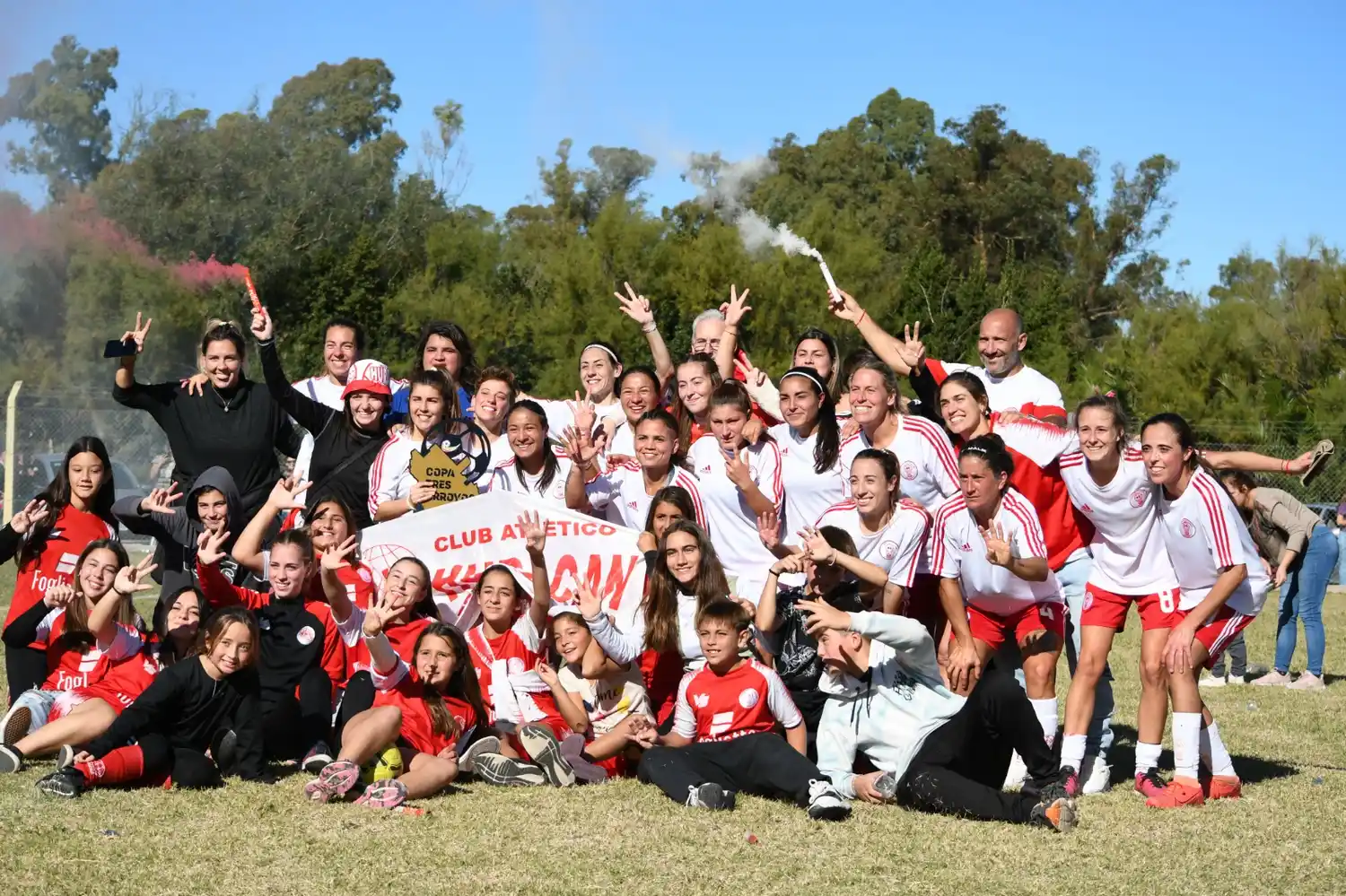 Huracán ganó la Copa Tres Arroyos en fútbol femenino