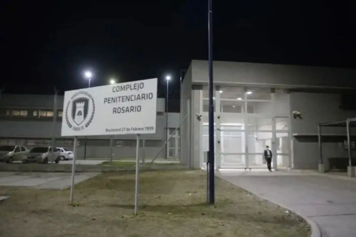 Es la séptima vez que balean ese complejo de la zona oeste.