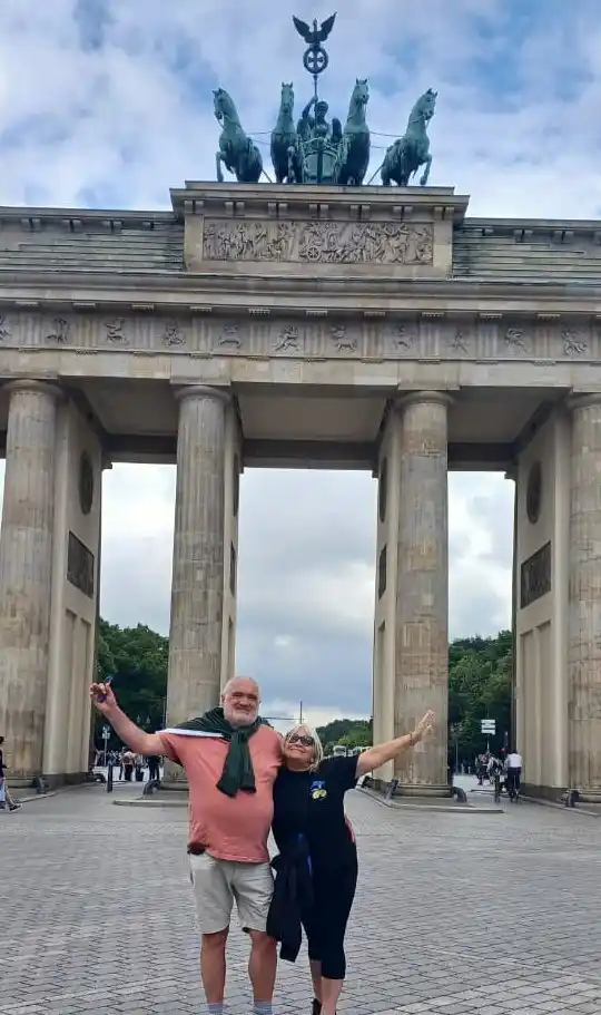 Frente a la Puerta de Brandeburgo, en Berlín-
