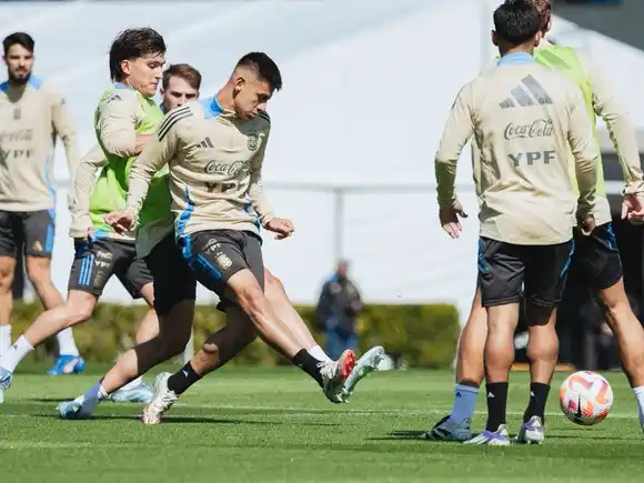 Scaloni mueve las piezas:sin Messi, las sorpresas que se perfilan ante Ecuador