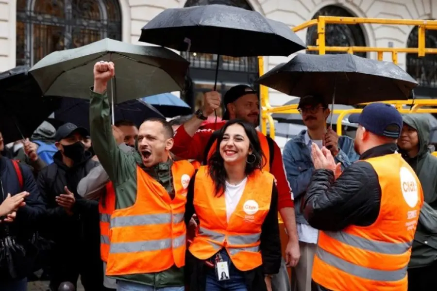 Trabajadores de Apple en Francia realizaron una huelga en coincidencia con el lanzamiento del iPhone 15
