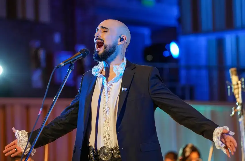Presentan declaración de interés al nuevo disco de Abel Pintos con canciones patrias
