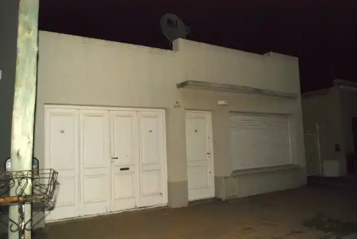 Entraron por el techo y robaron en una vivienda