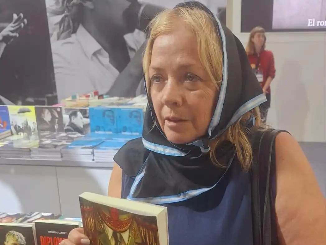 Hermana de diputado entrerriano lidera los "Pañuelos Negros" por la libertad de represores