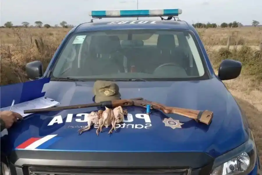 Le secuestraron una escopeta y animales sin vida a un hombre de 41 años