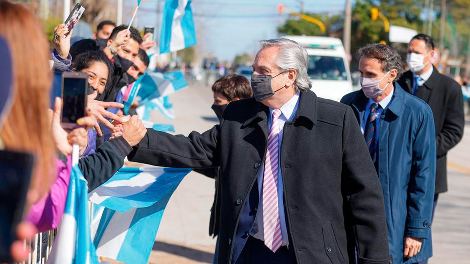 Con críticas a la oposición, el Presidente inauguró 100 obras públicas en todo el país