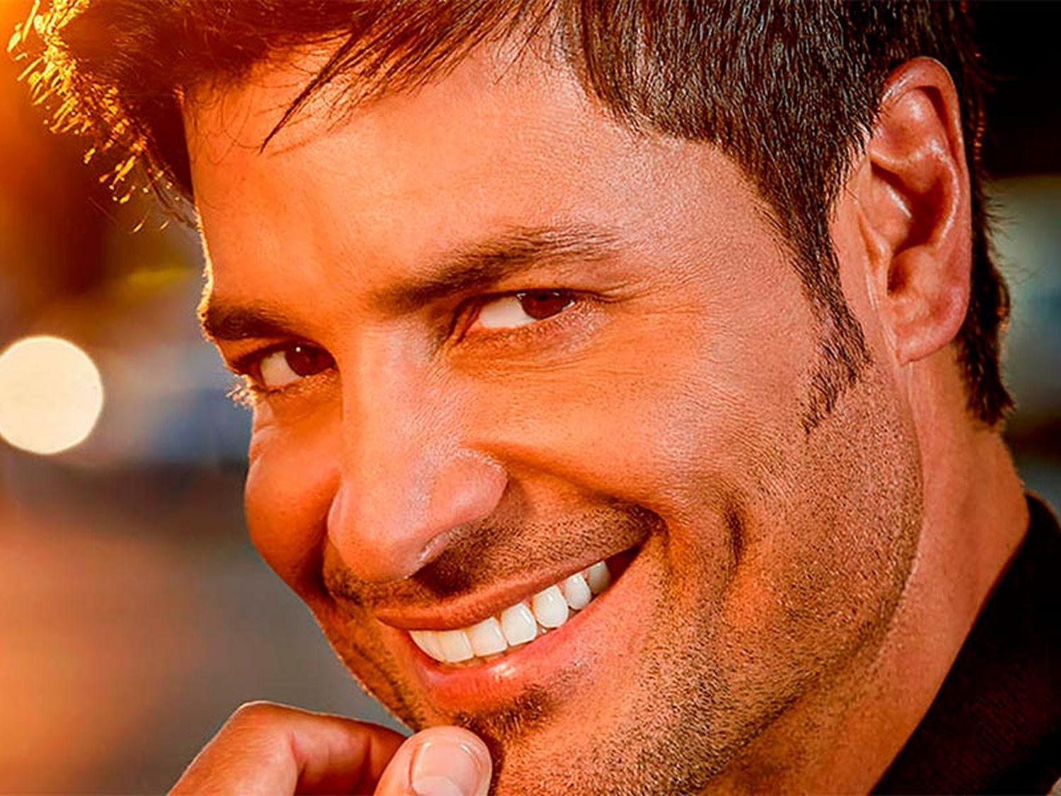 Chayanne enloquece a sus fans con el torso desnudo