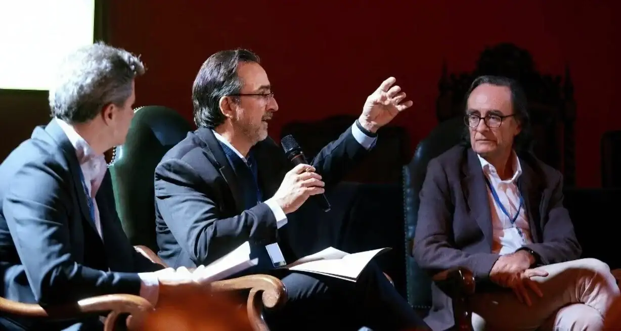 Bernard Appy, arquitecto de la reforma tributaria brasileña, escuchado por Giordano.