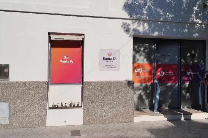 Leonardo Viotti- Pablo Cococcioni - Virgina Coudannes - El Ministerio de Justicia y Seguridad de Santa Fe inauguró una nueva delegación en Rafaela - 1