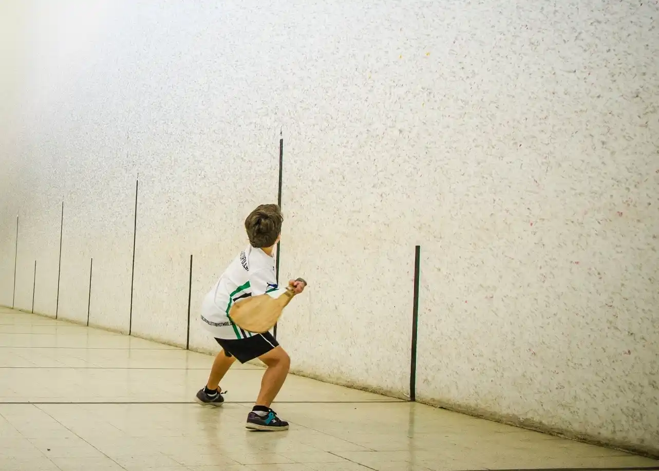 Comenzaron las actividades de la Escuela de Pelota Paleta