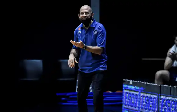 Peñarol ya sabe su camino en el Super 20