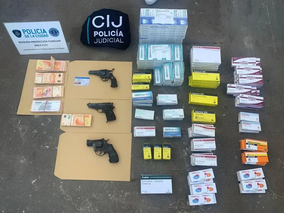 Rescataron a una mujer en Belgrano: estuvo encerrada por un año en su casa por su esposo, que es psiquiatra