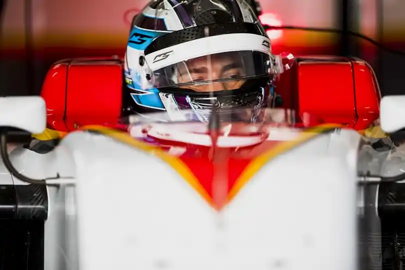 Marcos Siebert se afianza en la GP3