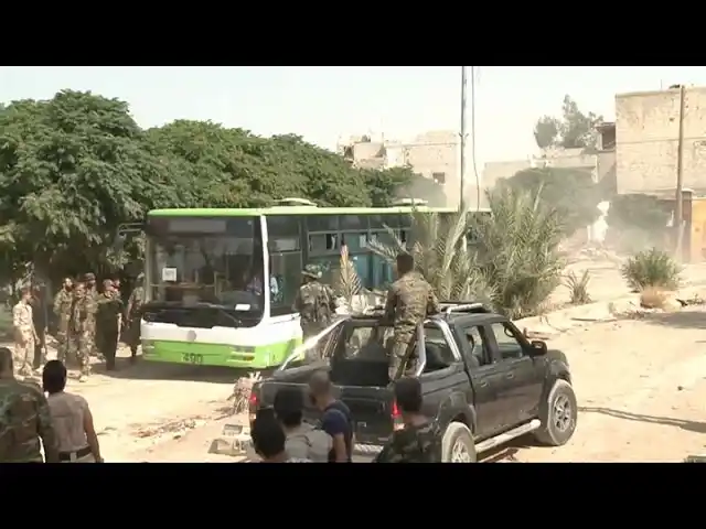 Un segundo grupo rebelde abandona la ciudad de Daraya, cerca de Damasco