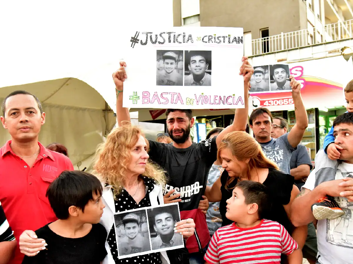 Familiares y amigos de Cristian Robledo se sumaron al pedido de justicia por Fernando
