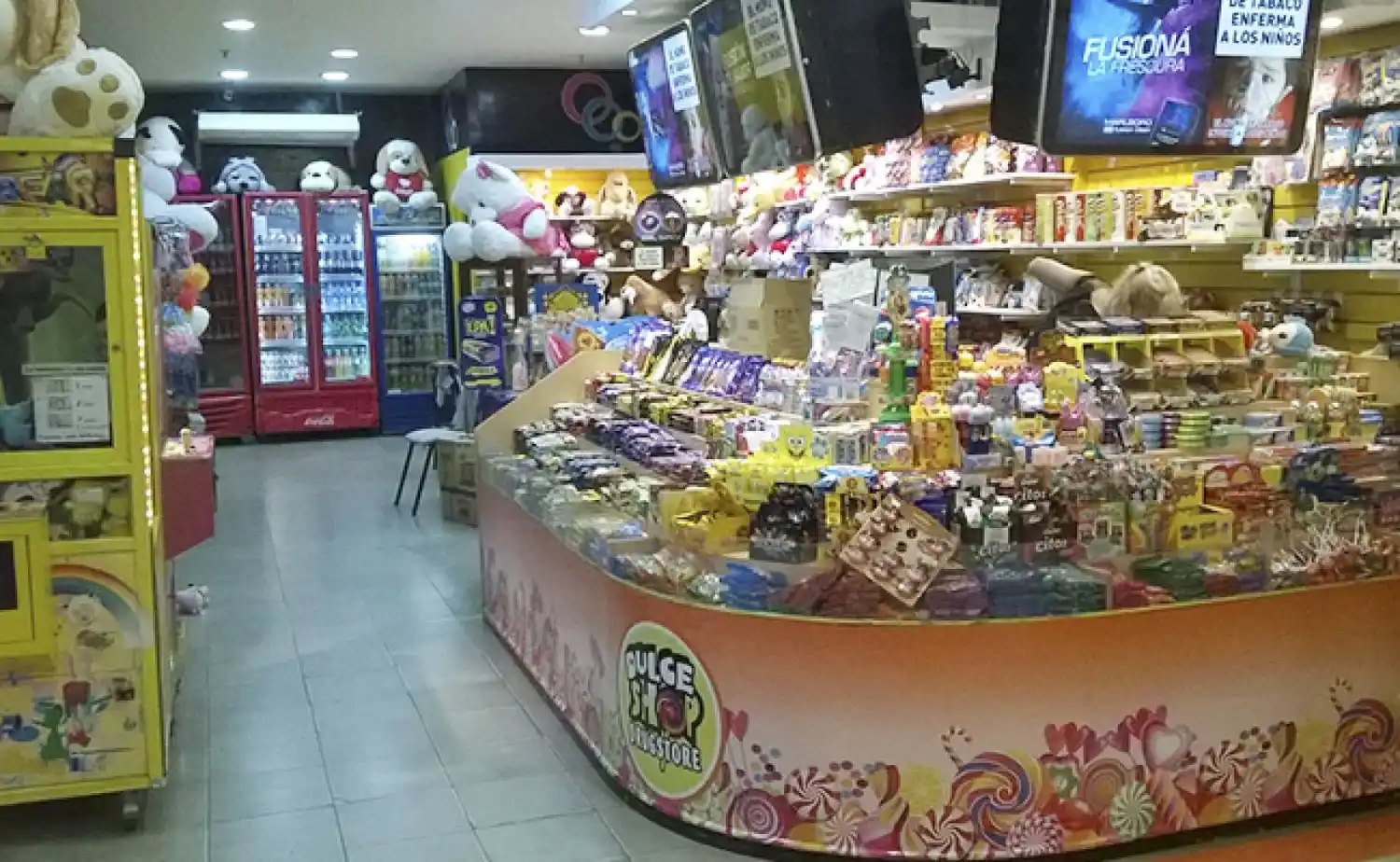 Kiosqueros se oponen al retiro de billetes de cinco pesos