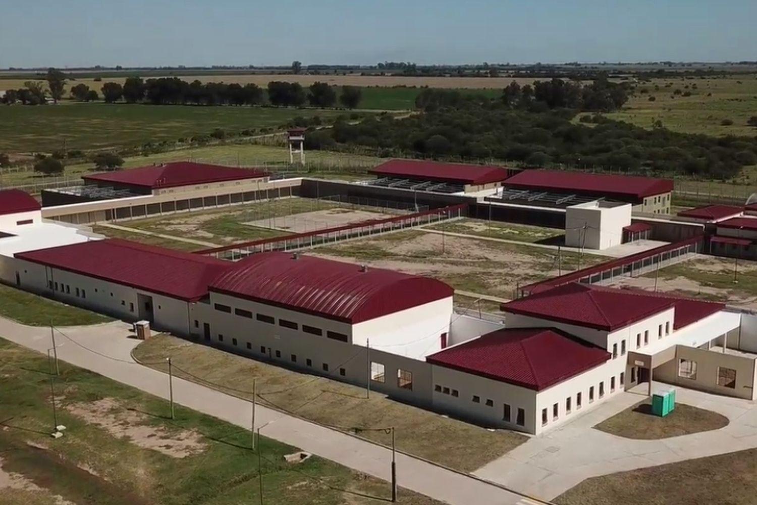 Bullrich, en la inauguración de la cárcel federal de Coronda: "Esto muestra una decisión estratégica de Milei"