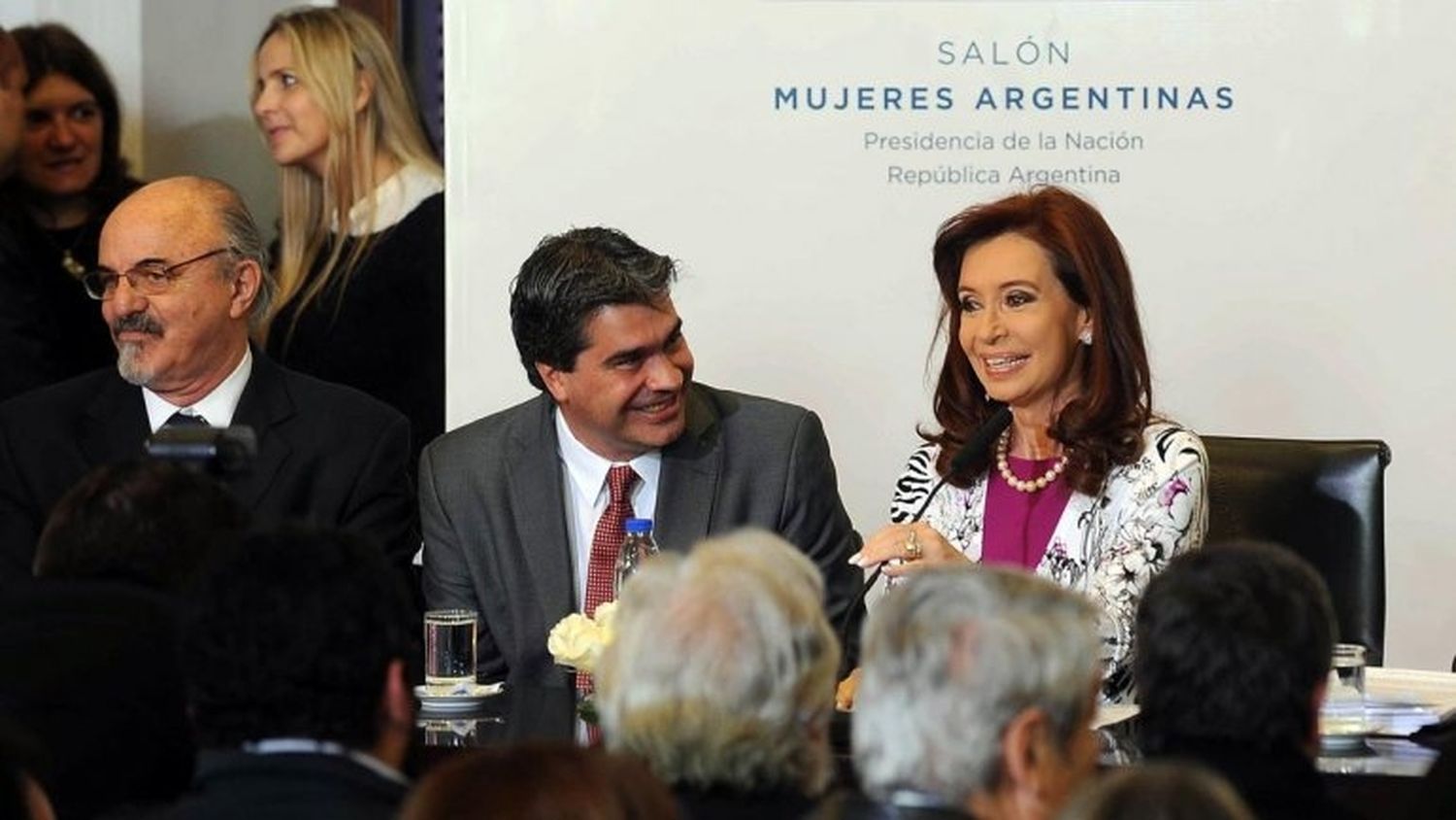 Efecto default: la Presidente anunció medidas para evitar que se profundice el desempleo