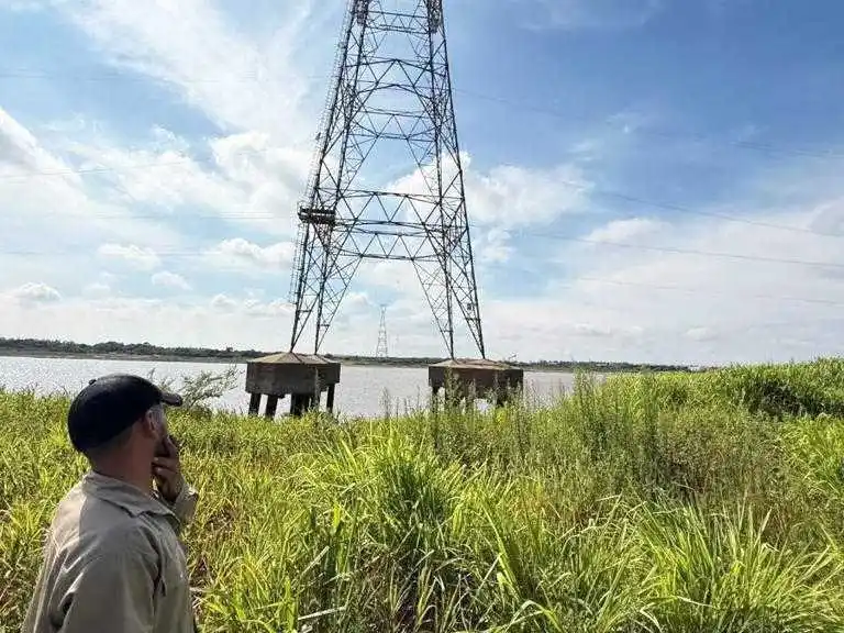 Insisten ante Nación para que se restituya la 
interconexión eléctrica Clorinda-Guarambaré