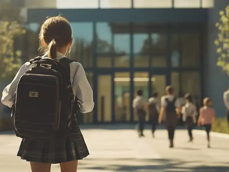 Mediante un decreto, derogaron una normativa que regulaba los precios de las matrículas y las cuotas en las escuelas privadas.