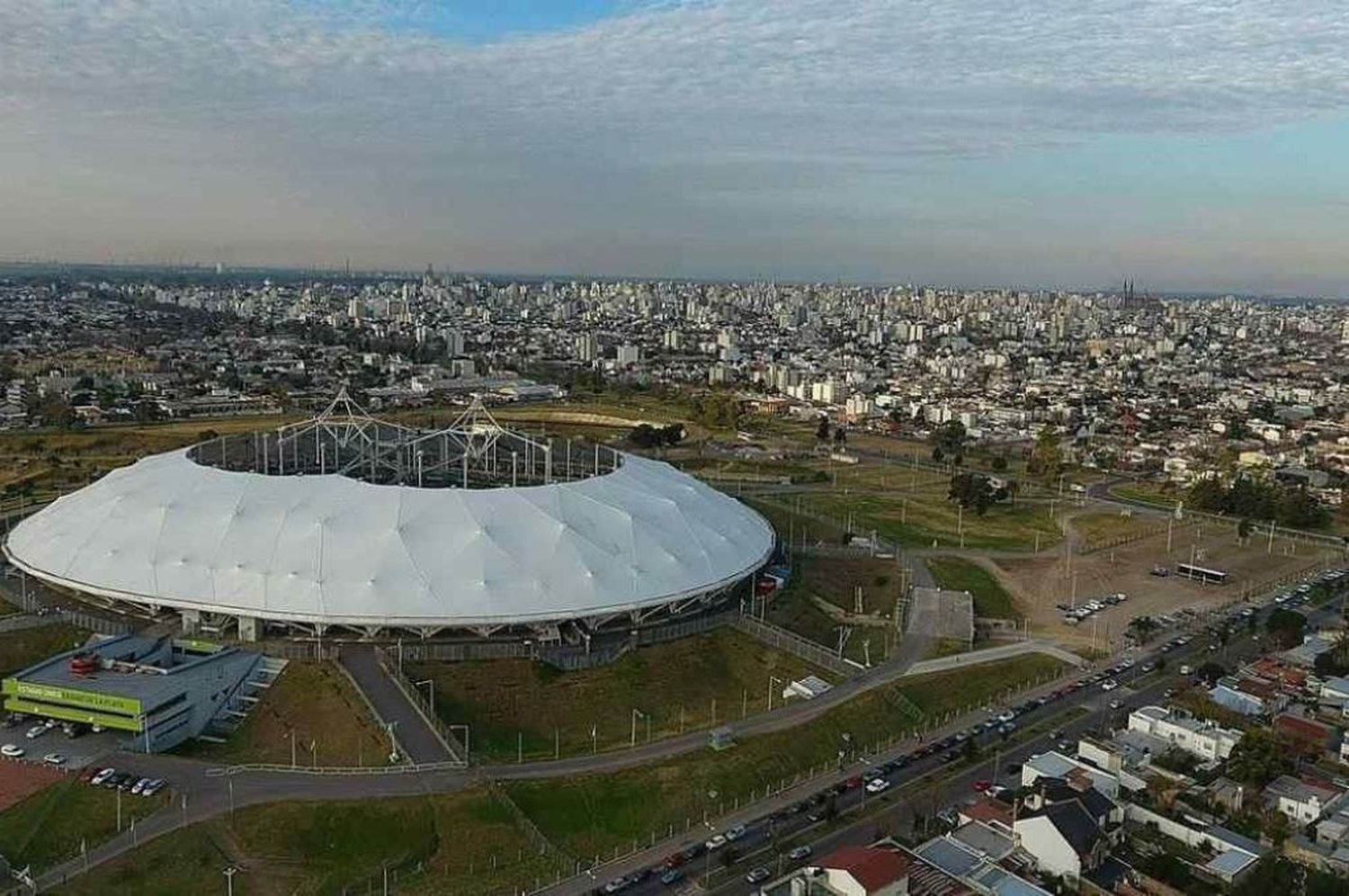 La FIFA llega a la Argentina para inspeccionar ocho sedes del Mundial Sub 20