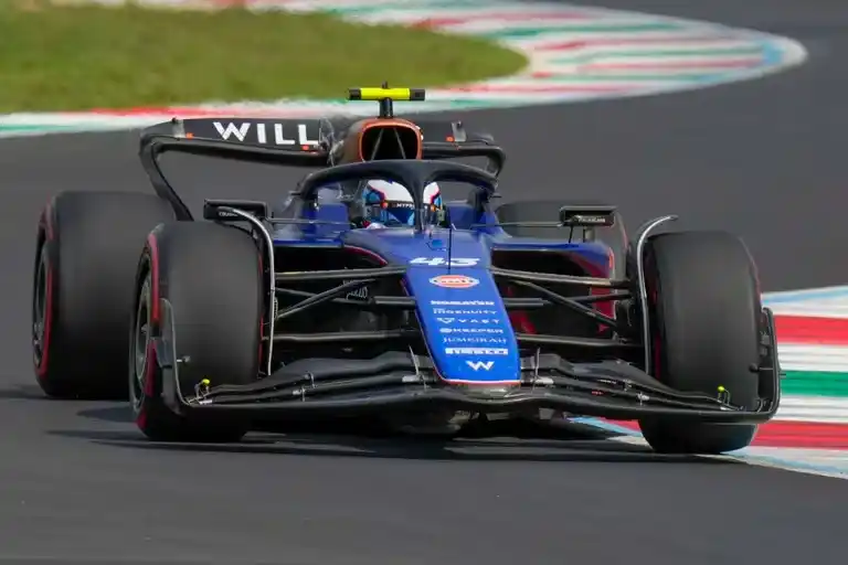 Franco Colapinto mejoró lo hecho en las dos prácticas del viernes.