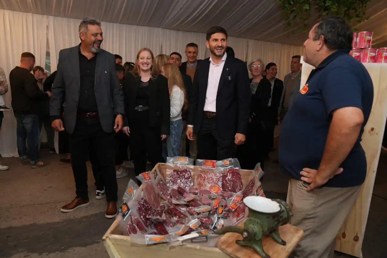 Pullaro en la Fiesta de la Frutilla