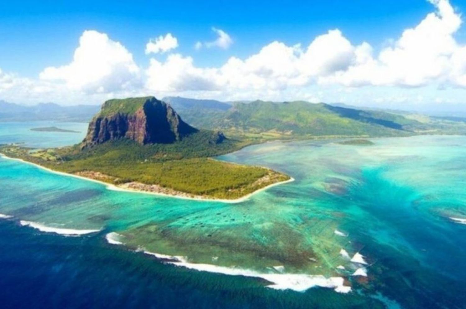 Una pequeña isla desafía al Reino Unido por un conflicto similar al de Malvinas