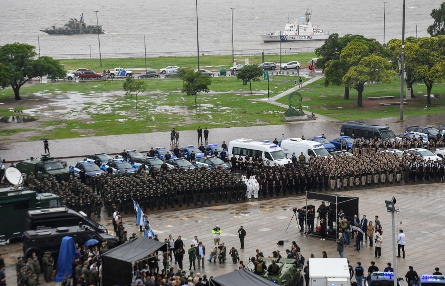 Fuerzas Federales en Rosario: “Va a haber un diseño operativo y un control diario”, destacó el gobernador Pullaro