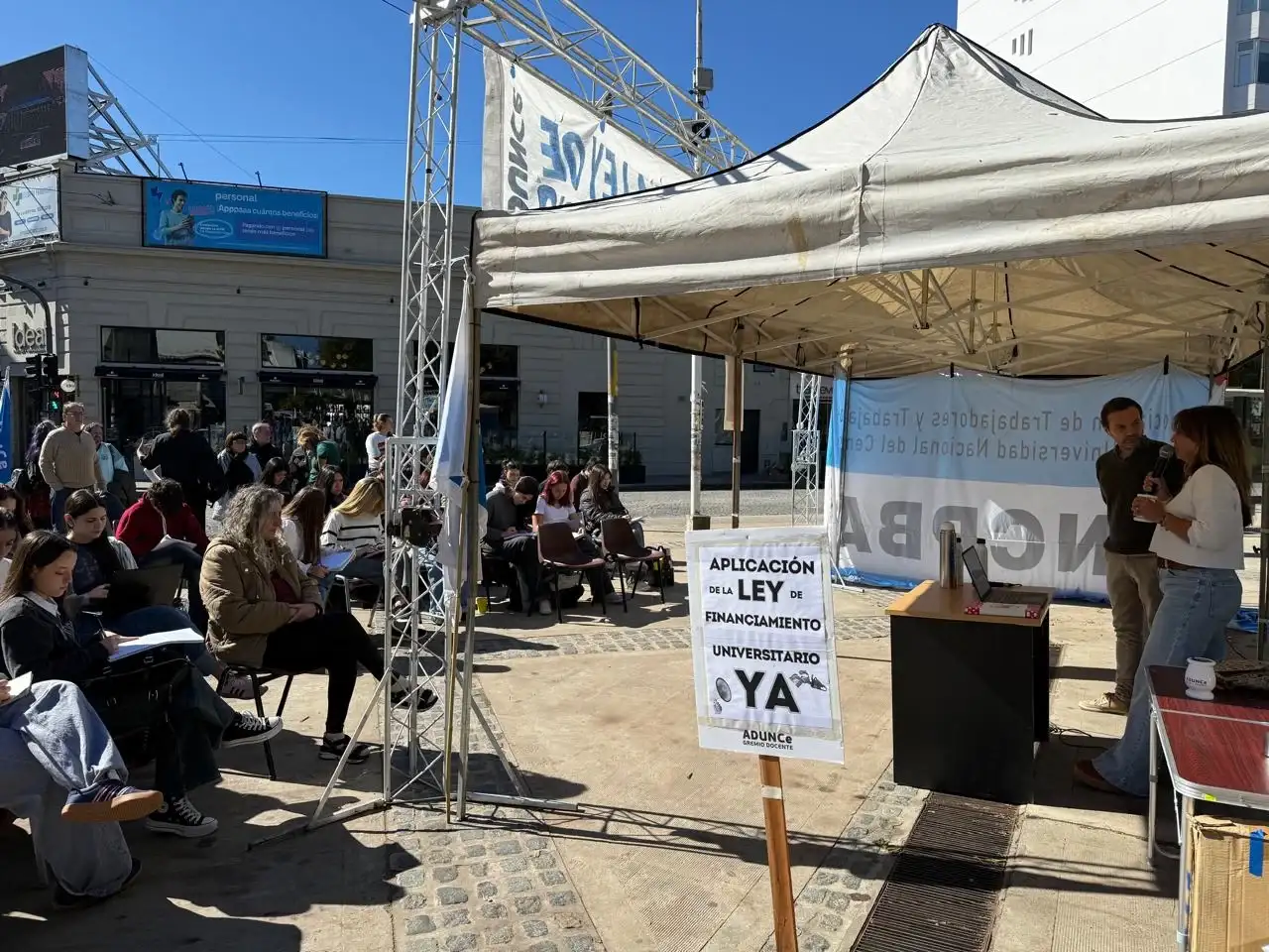 carpa docente 28-04-26 - 2